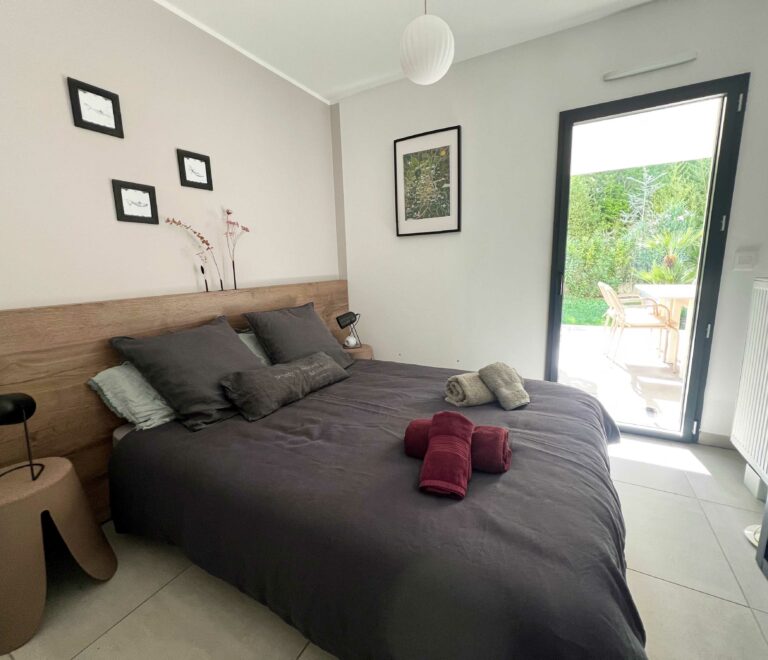 Appartement 
Location Saisonniere Courte et Moyenne Duree Aix-En-Provence AixThePlaceToBe